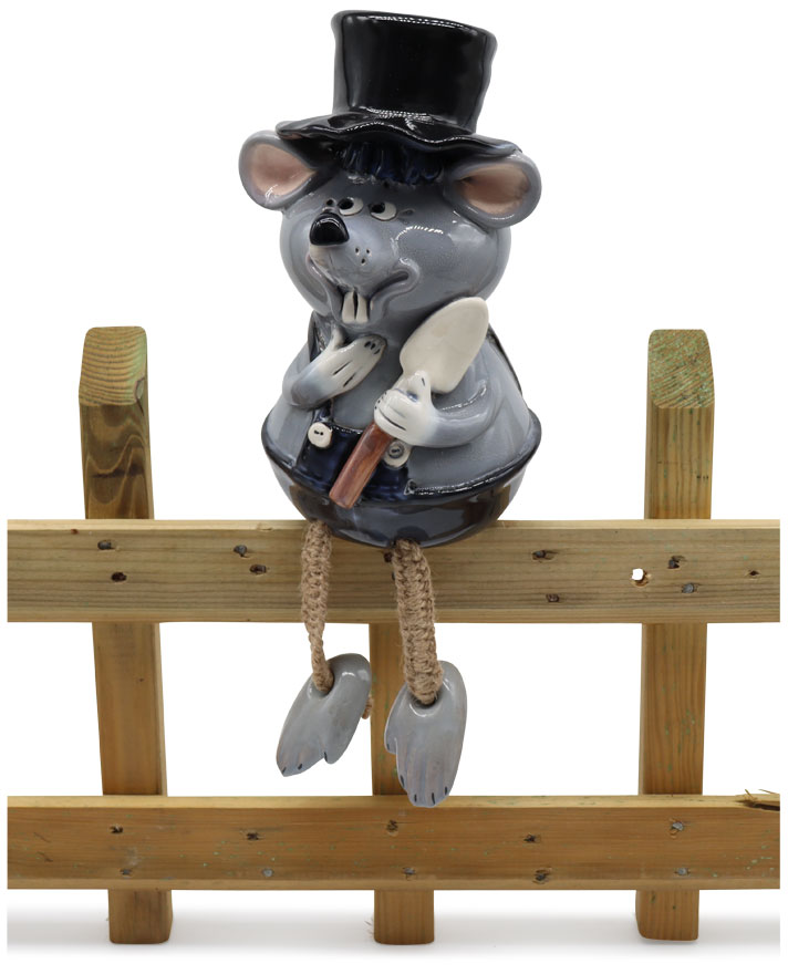 Garden stick mouse the gardener