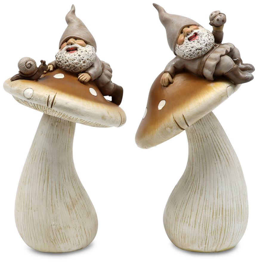 Garden dwarf with mushroom