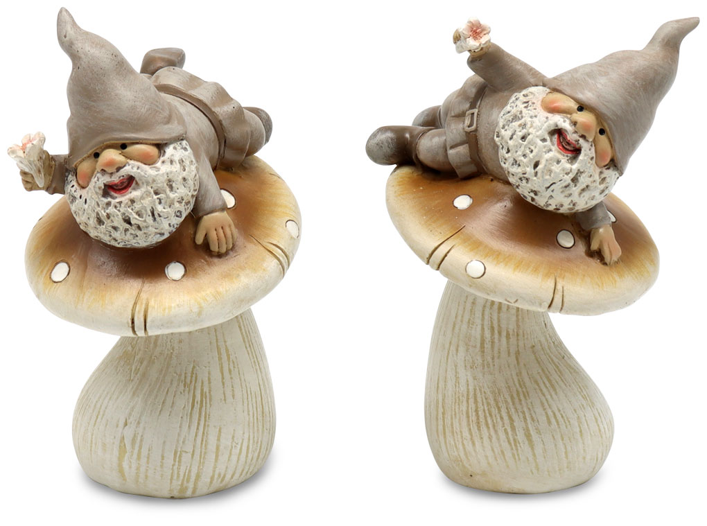 Garden dwarf with mushroom